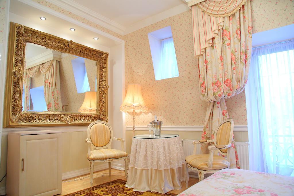 Chenonceau Hotel Moscow Bilik gambar